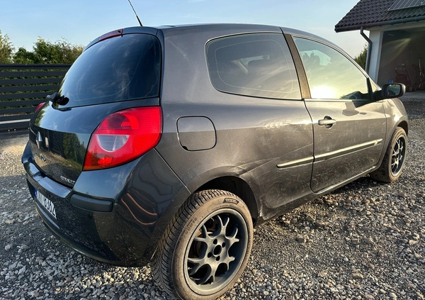 Renault Clio cena 8500 przebieg: 256000, rok produkcji 2006 z Kraków małe 56